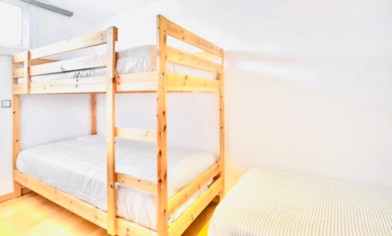 Apartamento En La Playa Con Terraza Apartment Комаруга Екстериор снимка