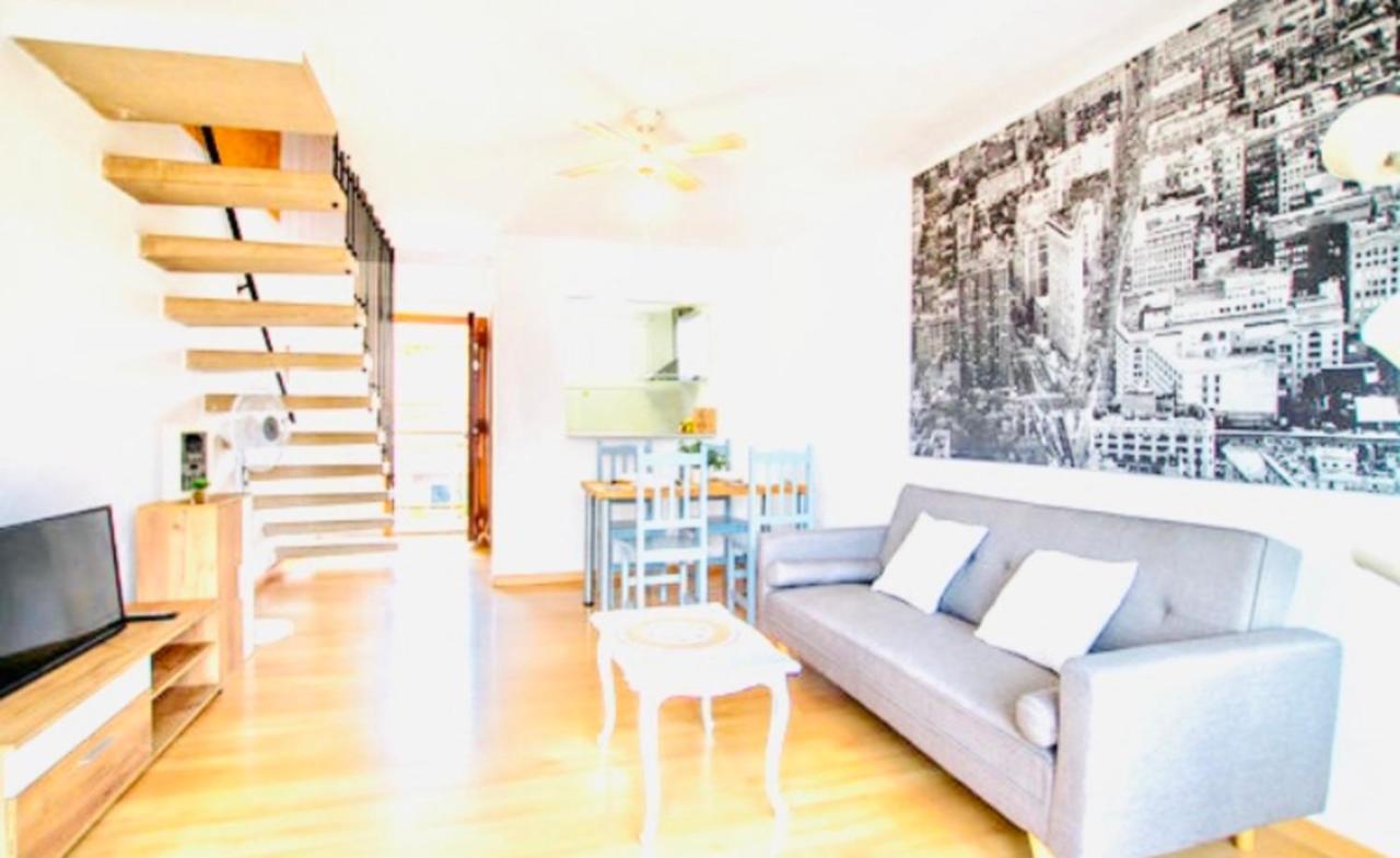 Apartamento En La Playa Con Terraza Apartment Комаруга Екстериор снимка