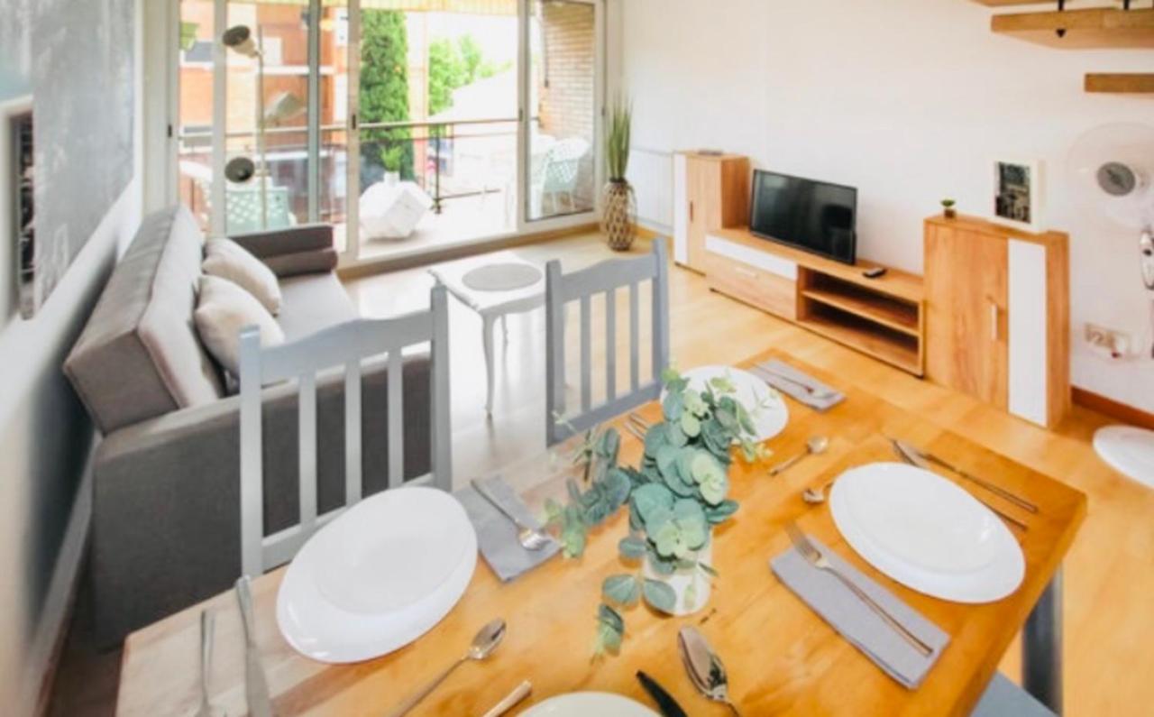 Apartamento En La Playa Con Terraza Apartment Комаруга Екстериор снимка