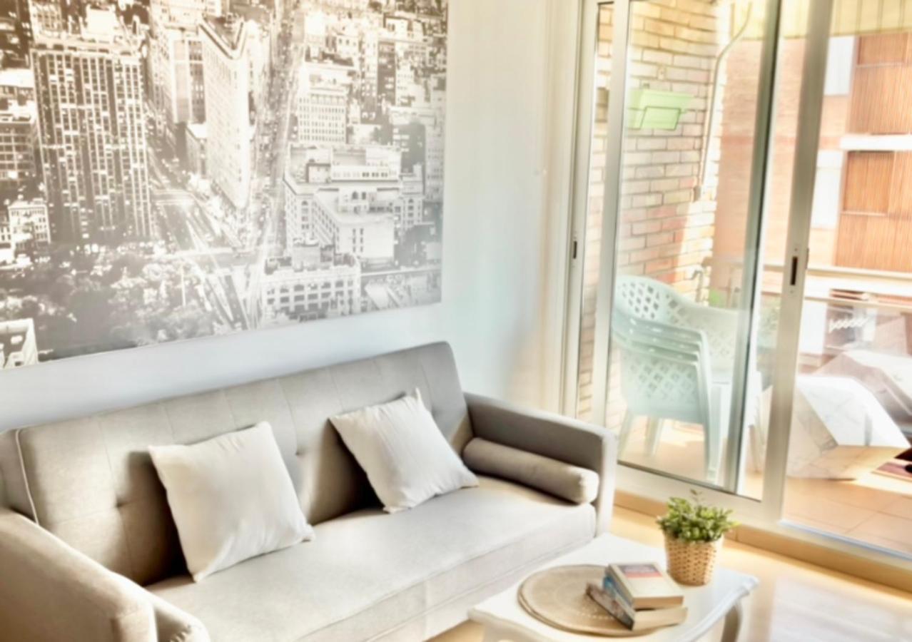 Apartamento En La Playa Con Terraza Apartment Комаруга Екстериор снимка