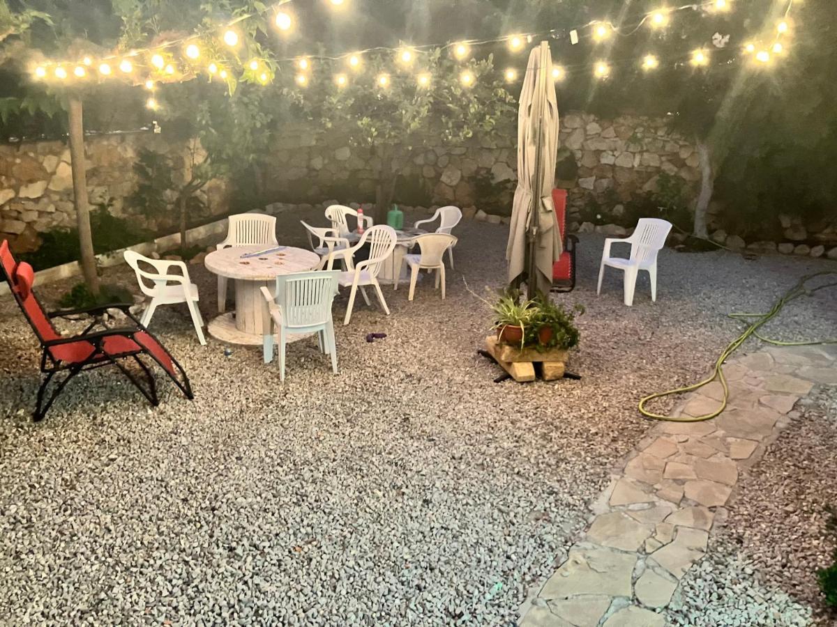 Apartamento En La Playa Con Terraza Apartment Комаруга Екстериор снимка