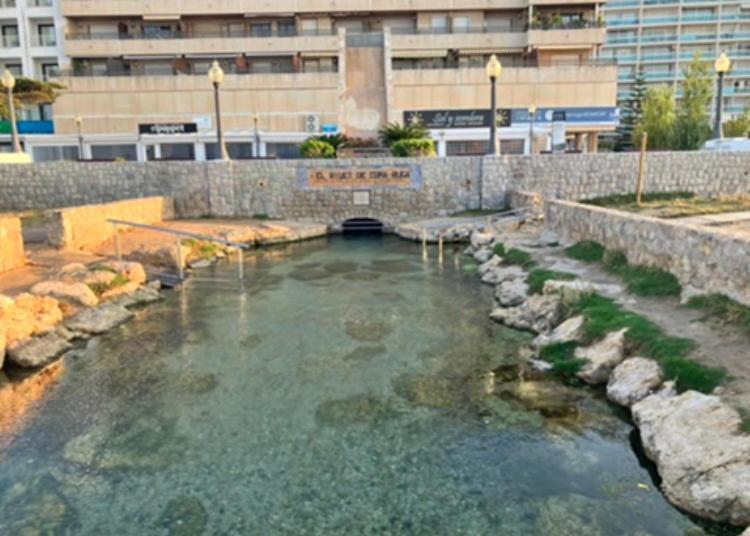 Apartamento En La Playa Con Terraza Apartment Комаруга Екстериор снимка